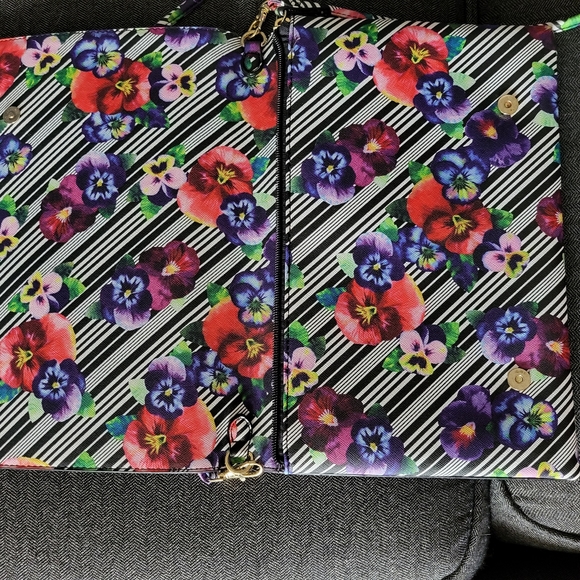 Beautiful bag aldo black white strip flower - Picture 5 of 14